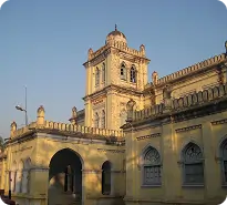 Gonda historic architecture for travelers to Minerva Clinic